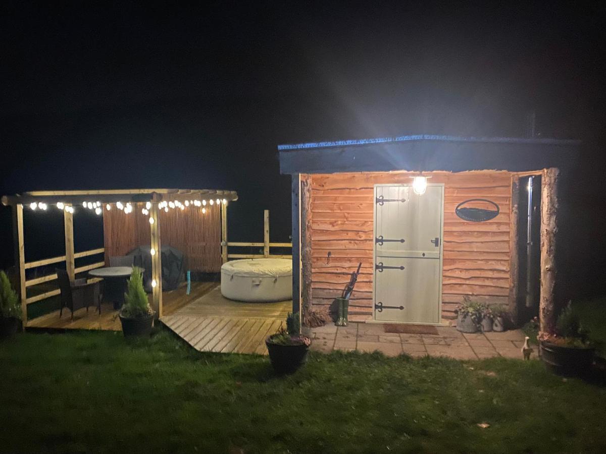 The Original Sleeping Giant With Hot Tub & Alpacas *